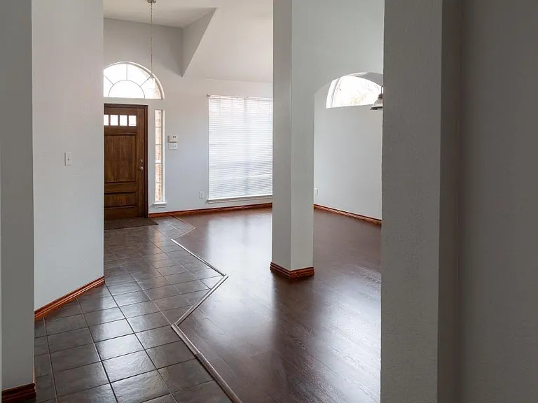 1524 Jessica Ln — Photo 15