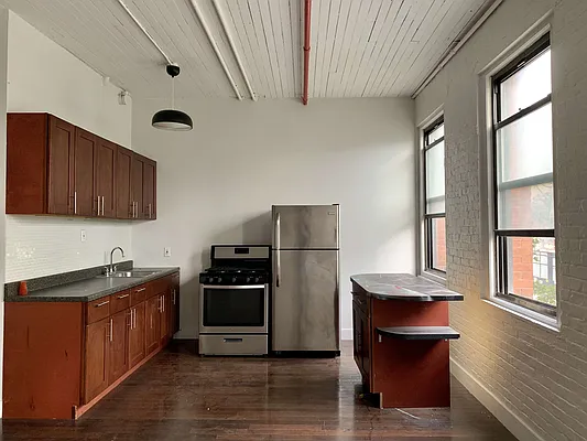 Rented by Carnegie Management Inc | media 53