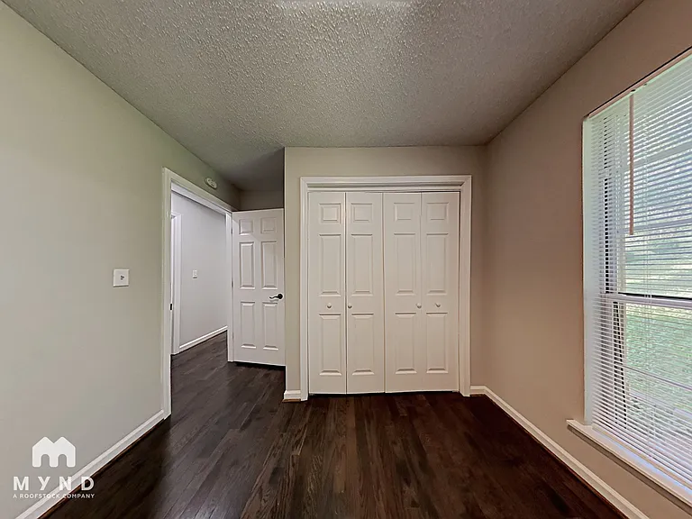 1021 Medina Dr — Photo 20