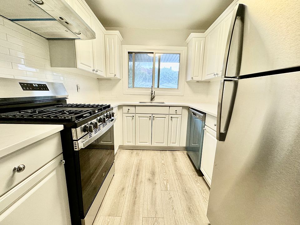 1st image of 39 Valerie Dr Floor 2