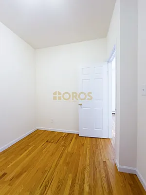 Rented by City Connections Realty | media 8