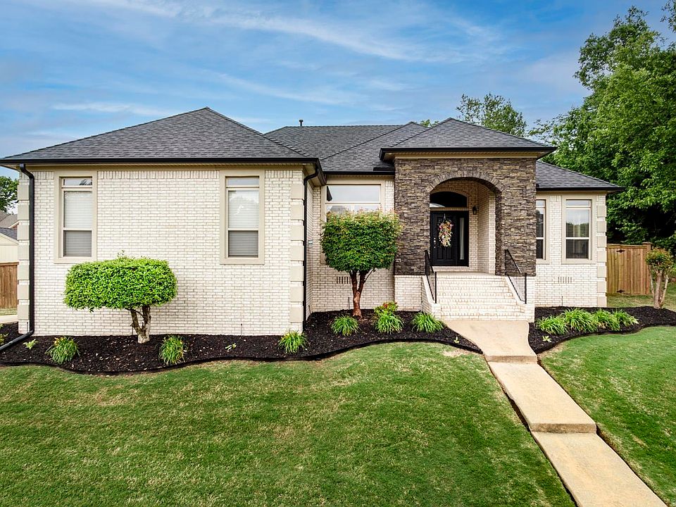 1st image of 41 Oakbrooke Dr