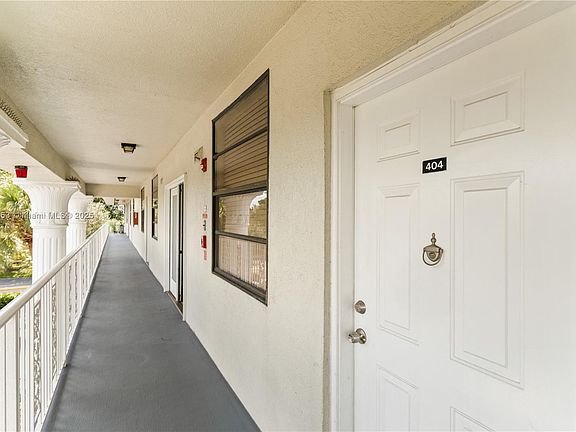 2nd image of 1715 Whitehall Dr APT 404