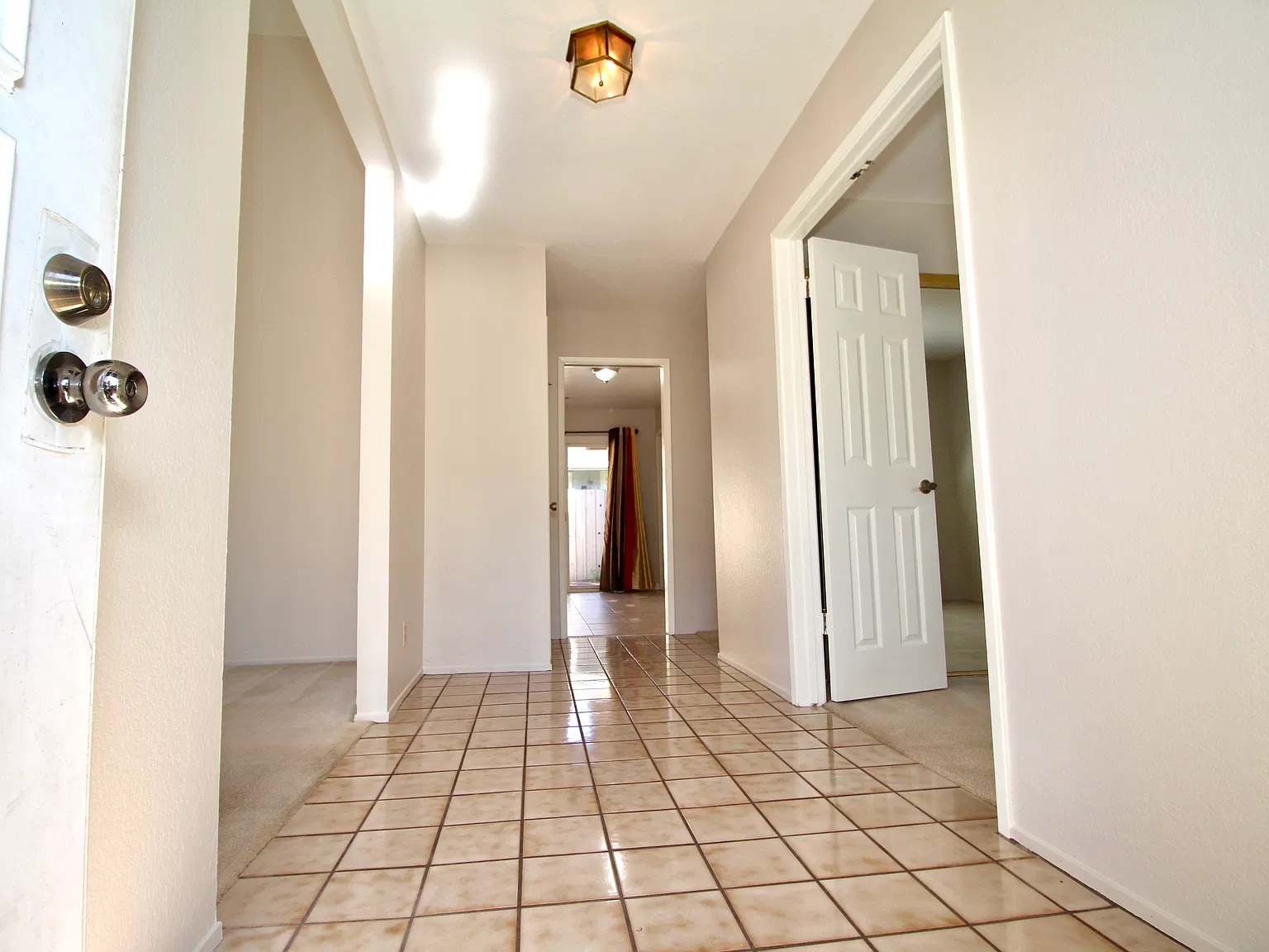 3 bed, 1517 sqft, $3,400 — Photo 4