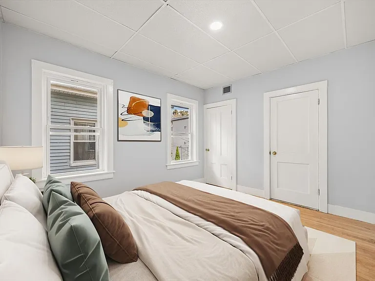 58 Calmar St #2 — Photo 3