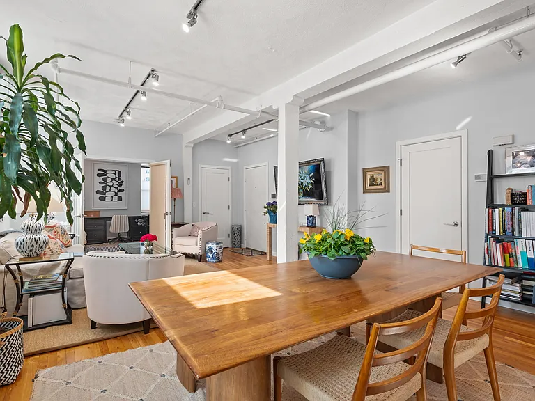34 Plympton St #1 — Photo 9