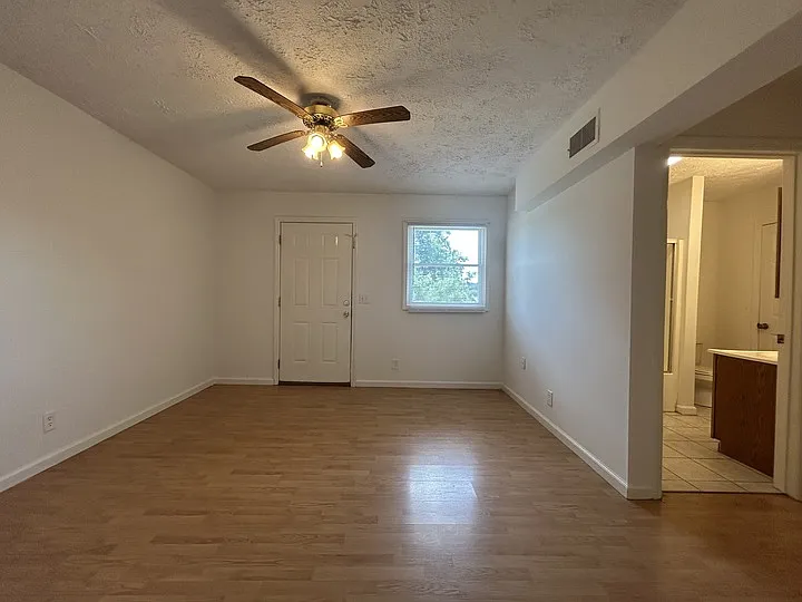 132 E Winchester St #4 — Photo 10