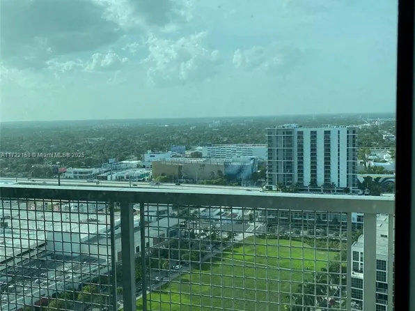 3301 NE 1st Ave APT H2411, Miami, FL 33137