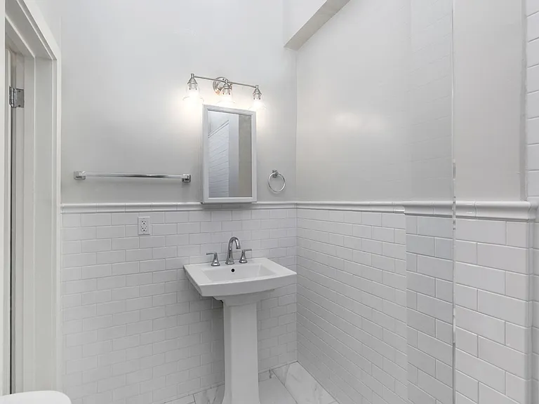 3843 Park Blvd #6 — Photo 12
