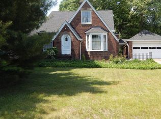 5794 Turney Rd, Garfield Heights, OH 44125