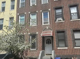 199 33rd St #A, Brooklyn, NY 11232