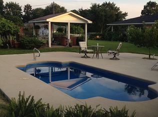 1916 Robbin Dr, Camden, SC 29020