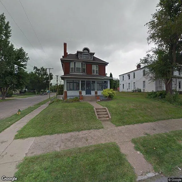 732 N 12th St #2