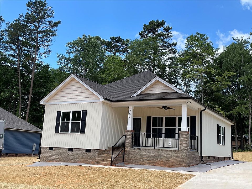 1st image of 707 Dalton Creek Ln