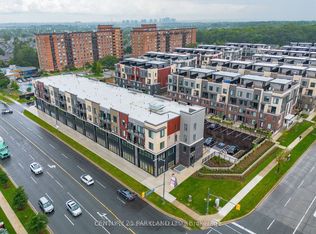 3401 Ridgeway Dr #416, Mississauga, ON L5L0B9