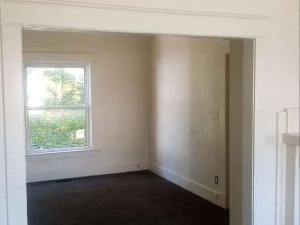 291-295 E Broadway St, 291-295 E Broadway St #293, Toledo, OH 43605