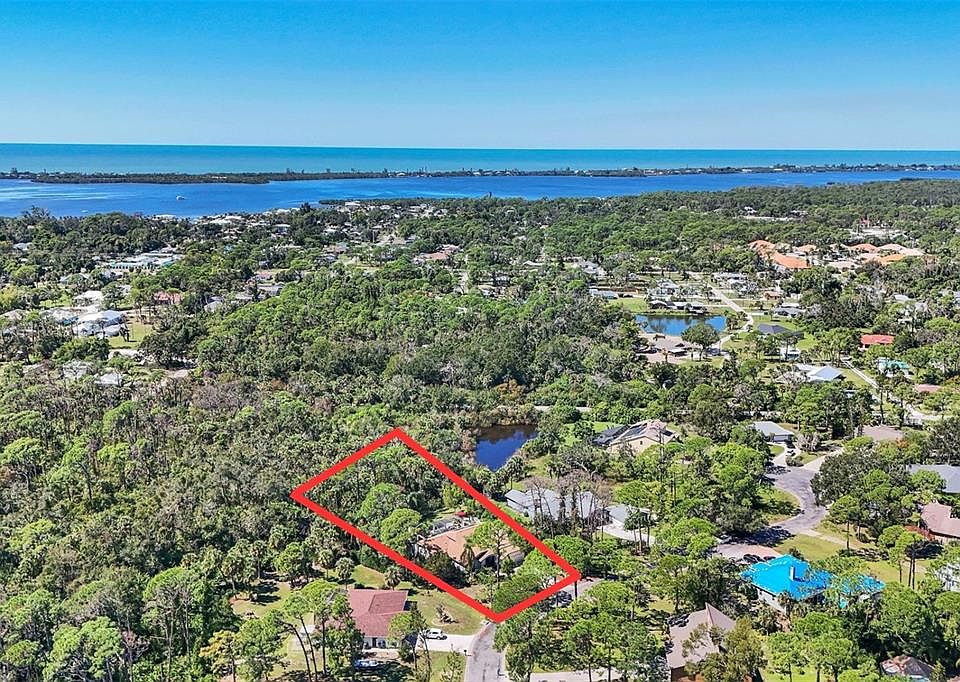 1st image of 320 PINE GLEN COURT