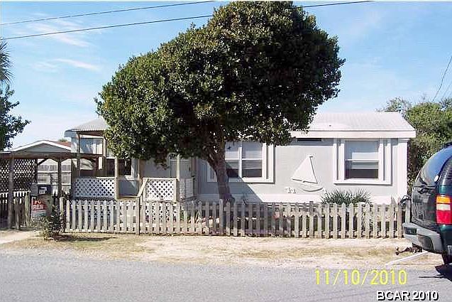 2nd image of 111 Laguna St