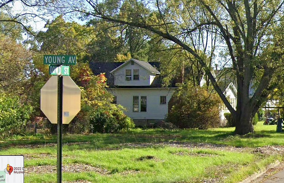 2nd image of 2022 Dowd St