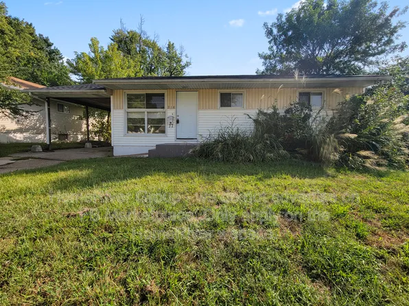 218 Ben Nevis Rd, Saint Louis, MO 63137