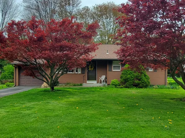 94 Wayne Lane, Meriden, CT 06450