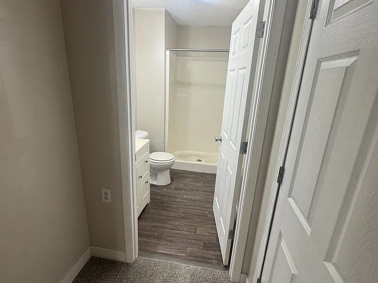 314 Randolph St E #105 — Photo 8