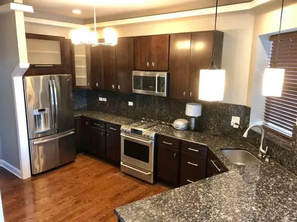 631 N Kedzie Ave #2, Chicago, IL 60612
