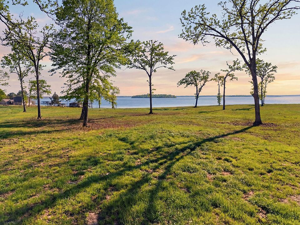 1st image of 9 Island View Rd