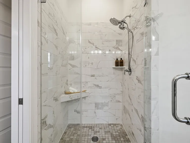 1017 Whistler St — Photo 25