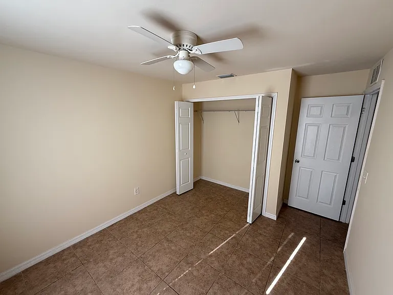 4131 SW 8th Pl #4131 — Photo 14