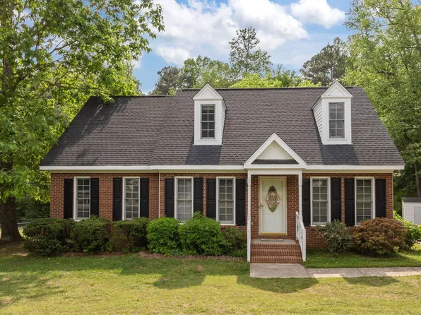 160 Fox Run Rd, Youngsville, NC 27596