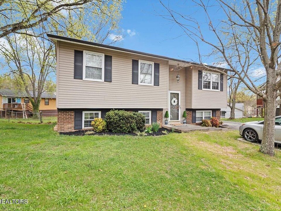 1st image of 4504 Shane Ln