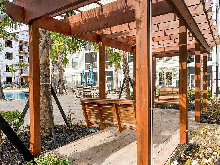 Ella Kinley Cir — Photo 14