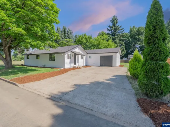 633 Wilson St, Woodburn, OR 97071