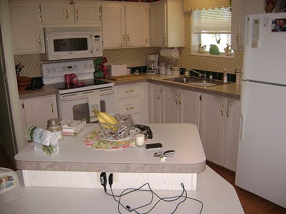 5th image of 240 Allamanda Cir