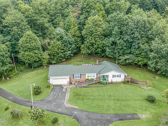 3rd image of 1480 Mill Creek Rd