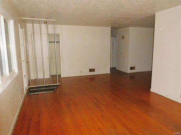 5th image of 561 Lohnes Dr