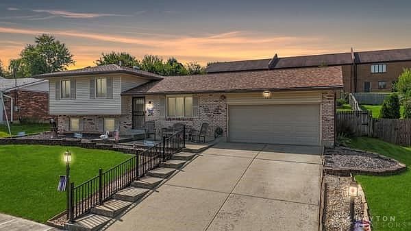1st image of 2829 E Turtle Creek Dr