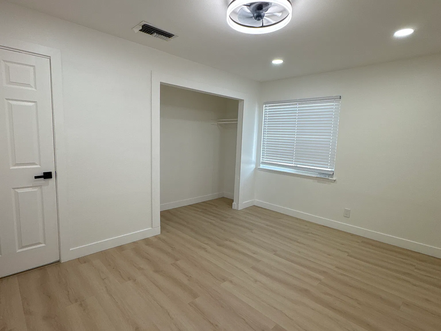 45463 Kingtree Ave — Photo 4