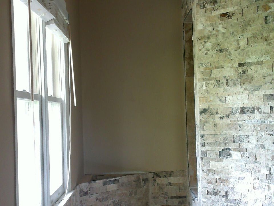 1st image of 126 Country Club Dr
