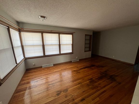 3rd image of 252 Losey St