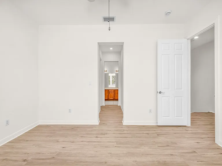 650 Pacific Grove Dr #5 — Photo 18