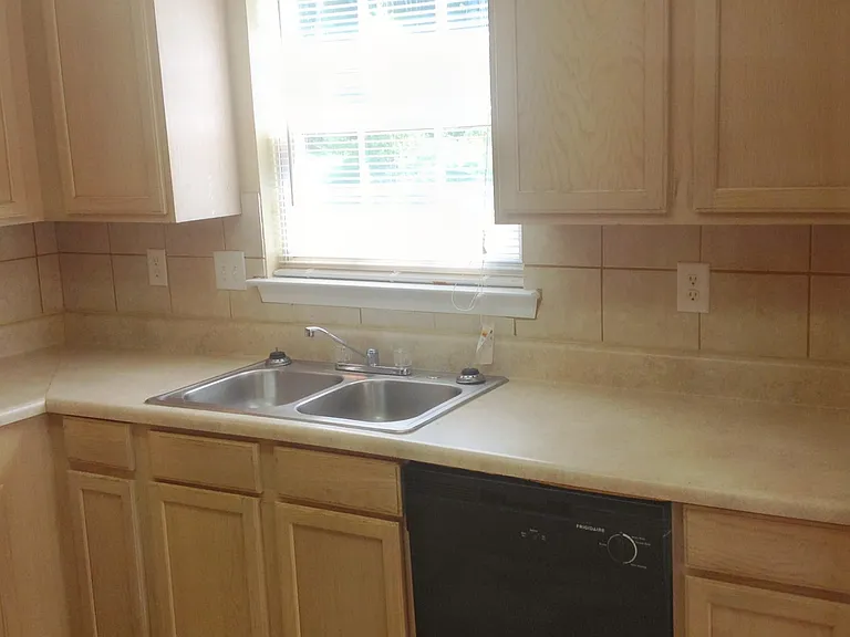 6951 Silver Garden Ln — Photo 6