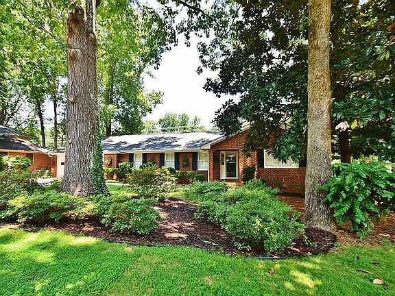 Large oaks add shade