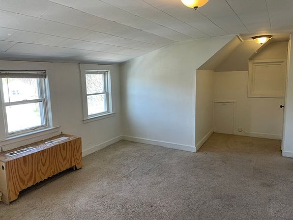 3rd image of 75 Monroe St #5