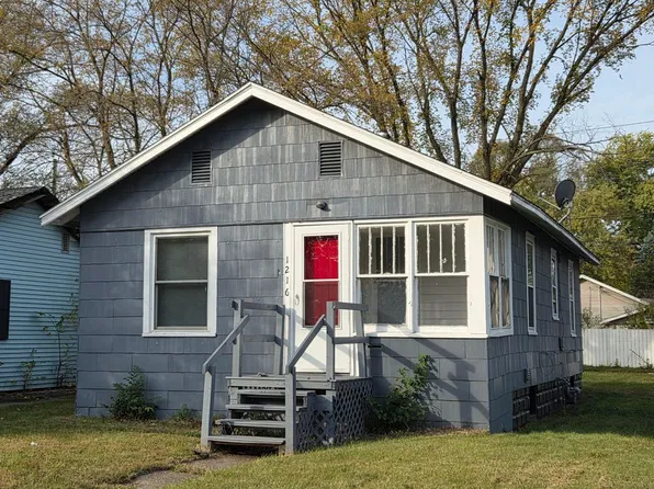 1216 Broadway Ave, Benton Harbor, MI 49022