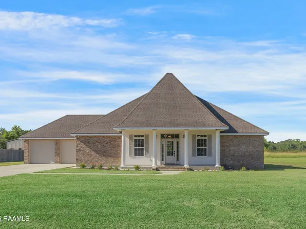 12511 Aube Dr, Abbeville, LA 70510