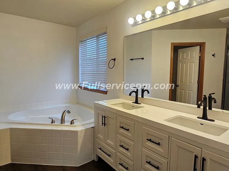 16005 SE 253rd Pl — Photo 43