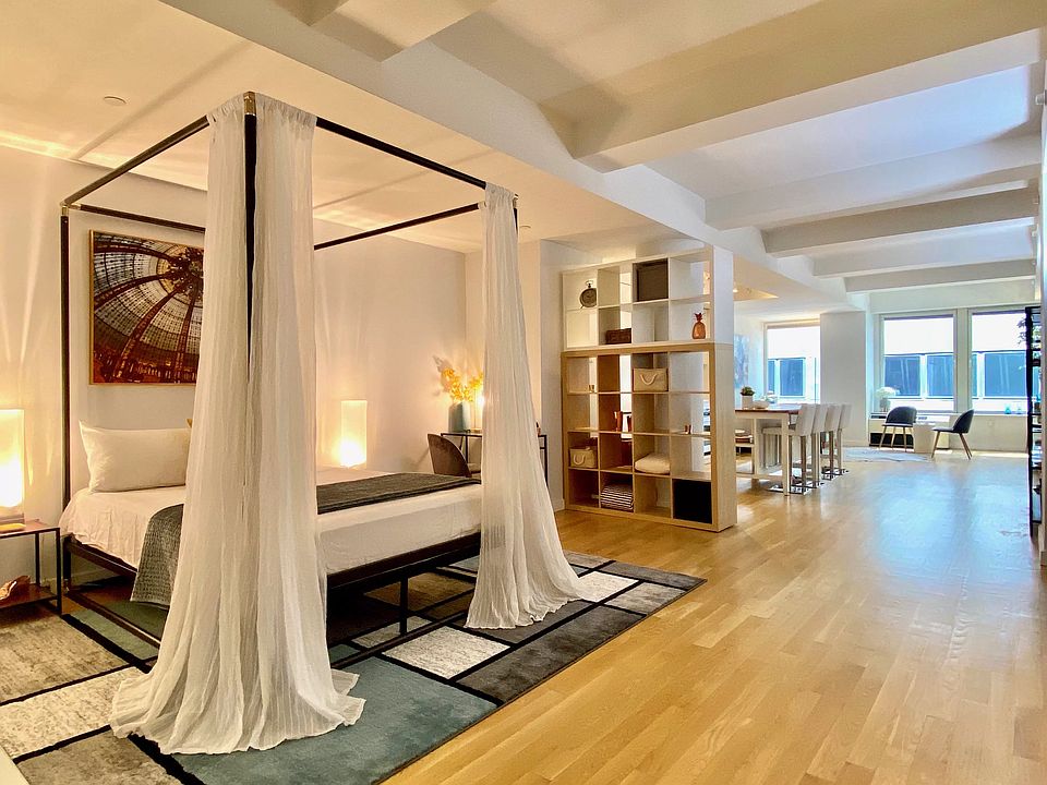 1st image of 90 William St #14FF
