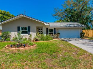 1202 Gulf Oaks Dr, Tarpon Springs, FL 34689